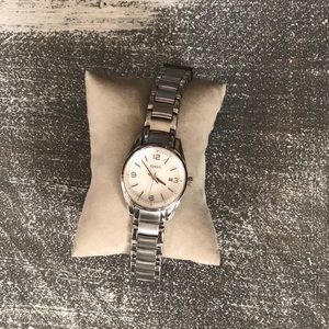 FOSSIL silver watch! 💚